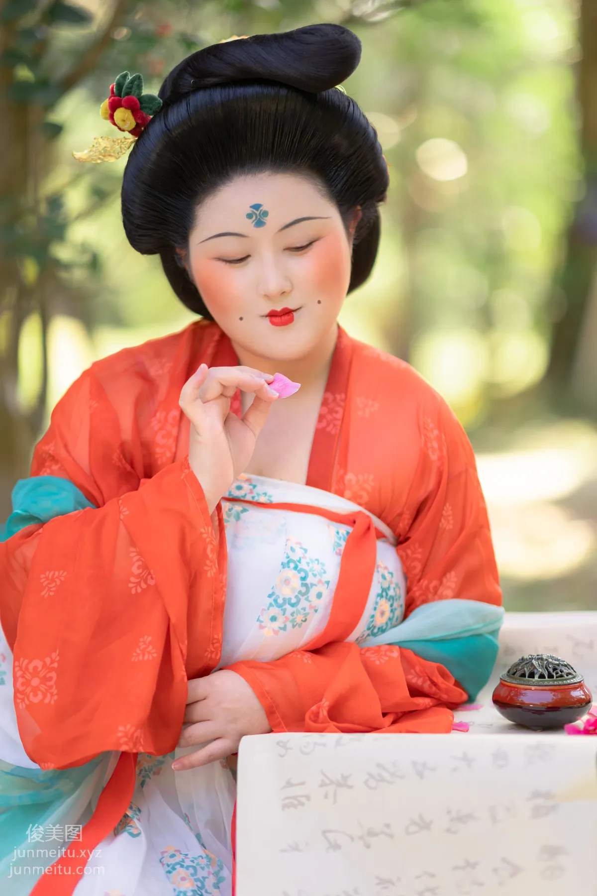 [YiTuYu] 2022.05.17 Who Picks the Fallen Red, Changge Yaonu Lia photo 24