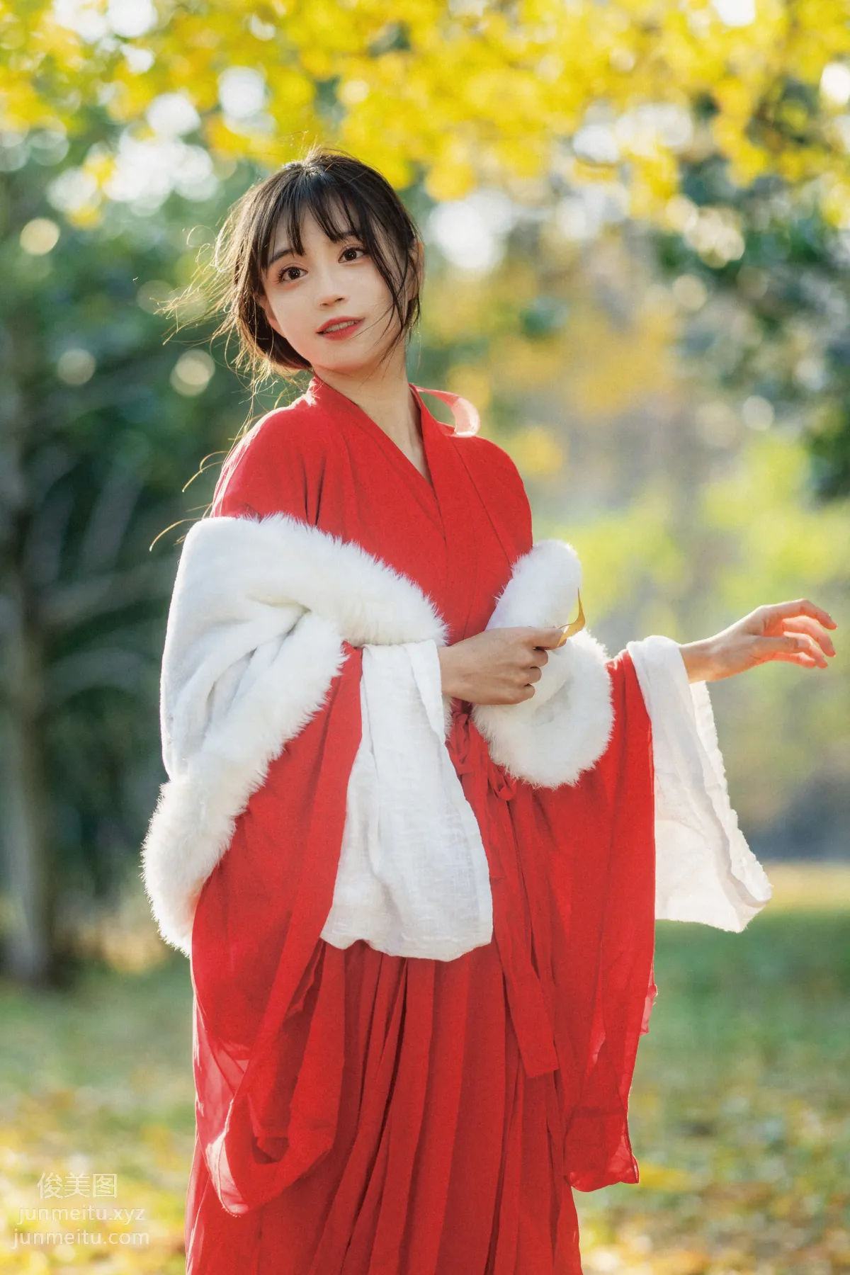Er Jialiu: YiTuYu photo 3
