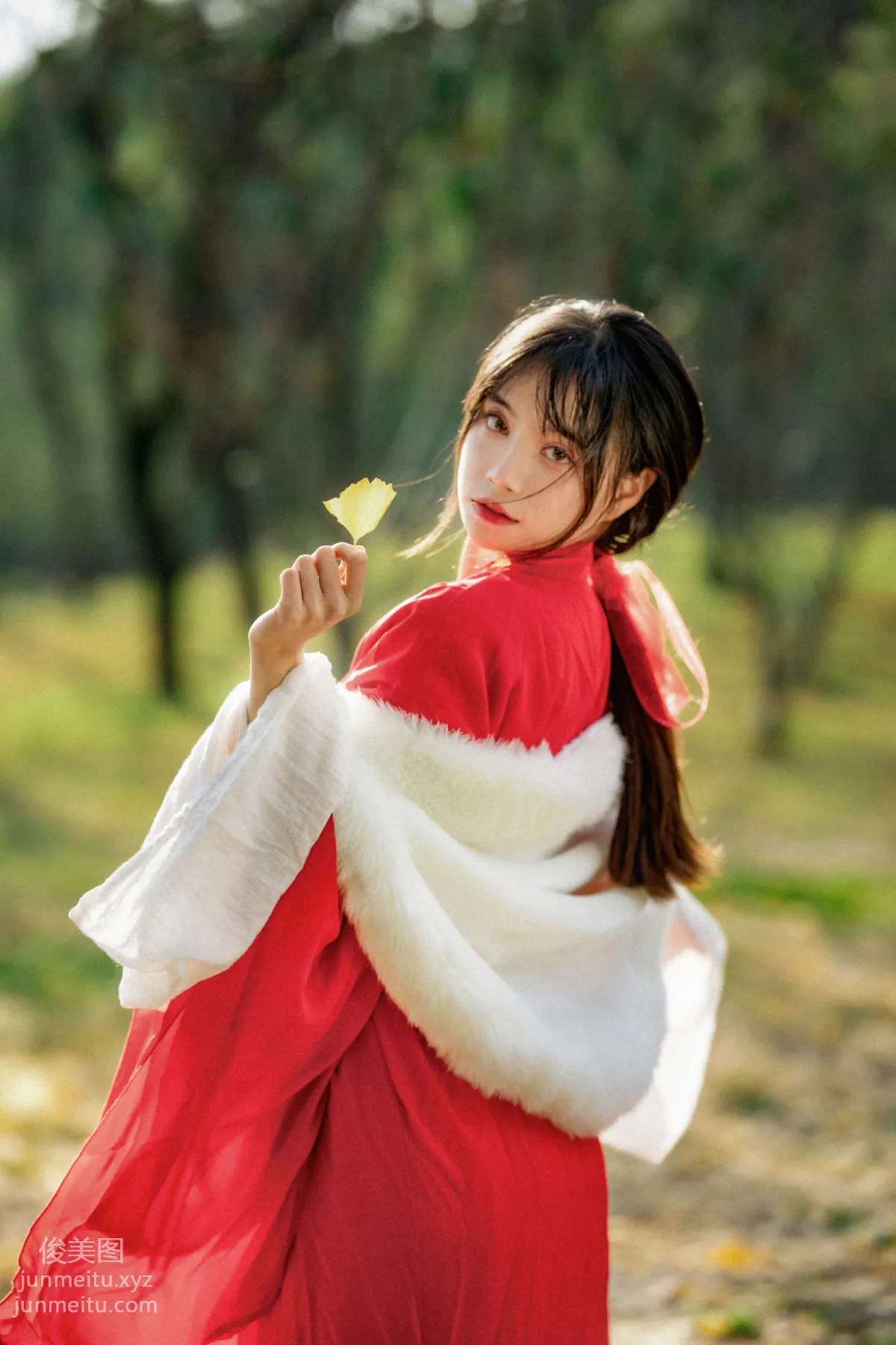 Er Jialiu: YiTuYu photo 9