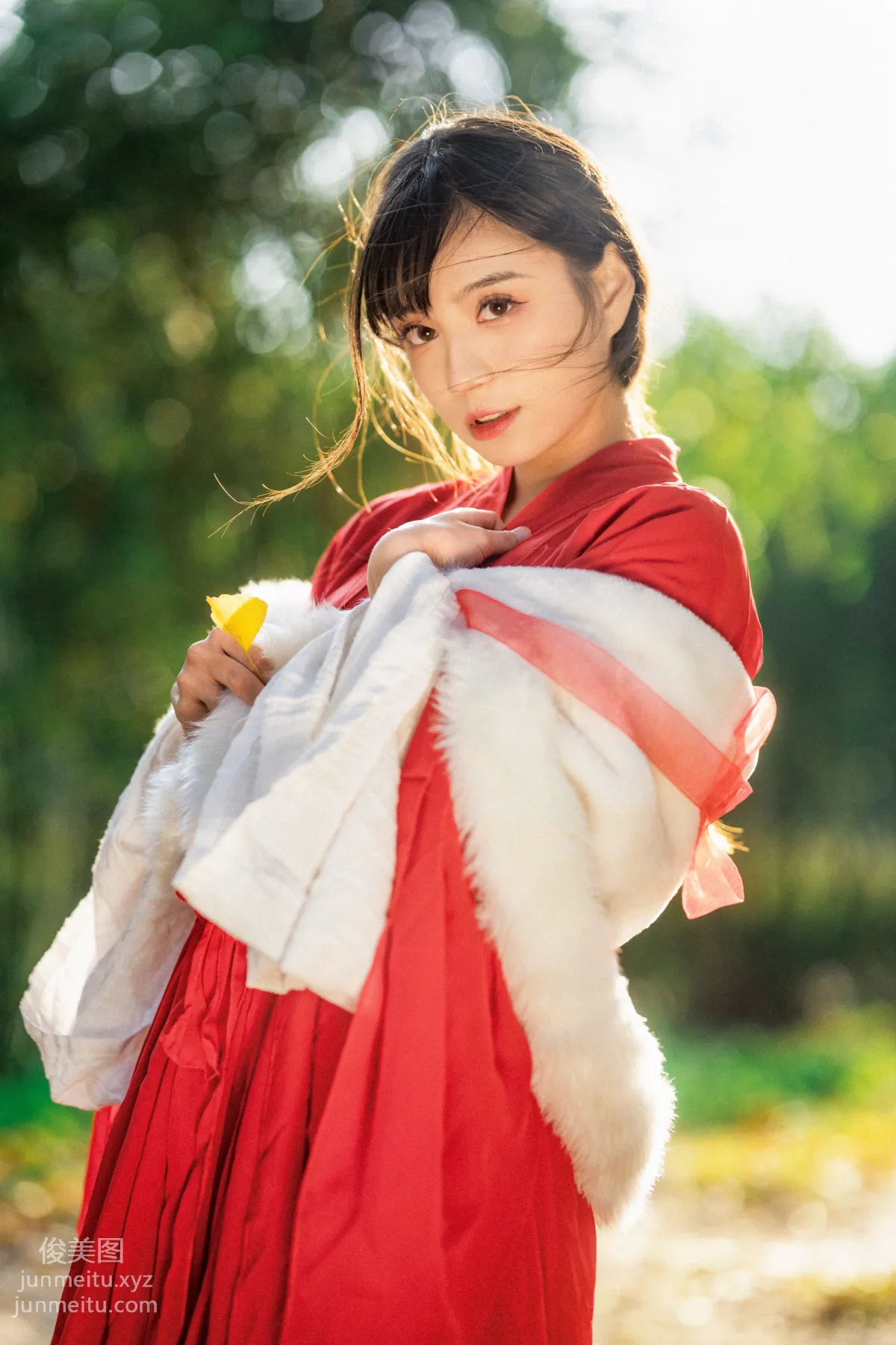 Er Jialiu: YiTuYu photo 19