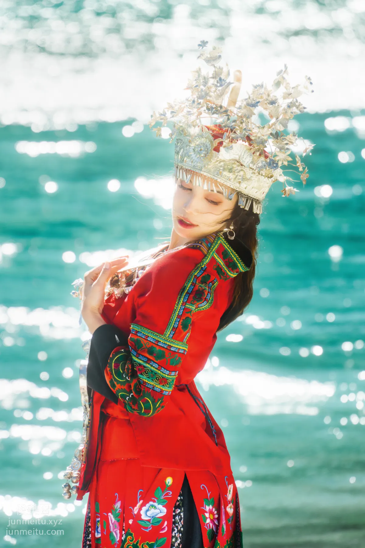 Er Jialiu: YiTuYu photo 10
