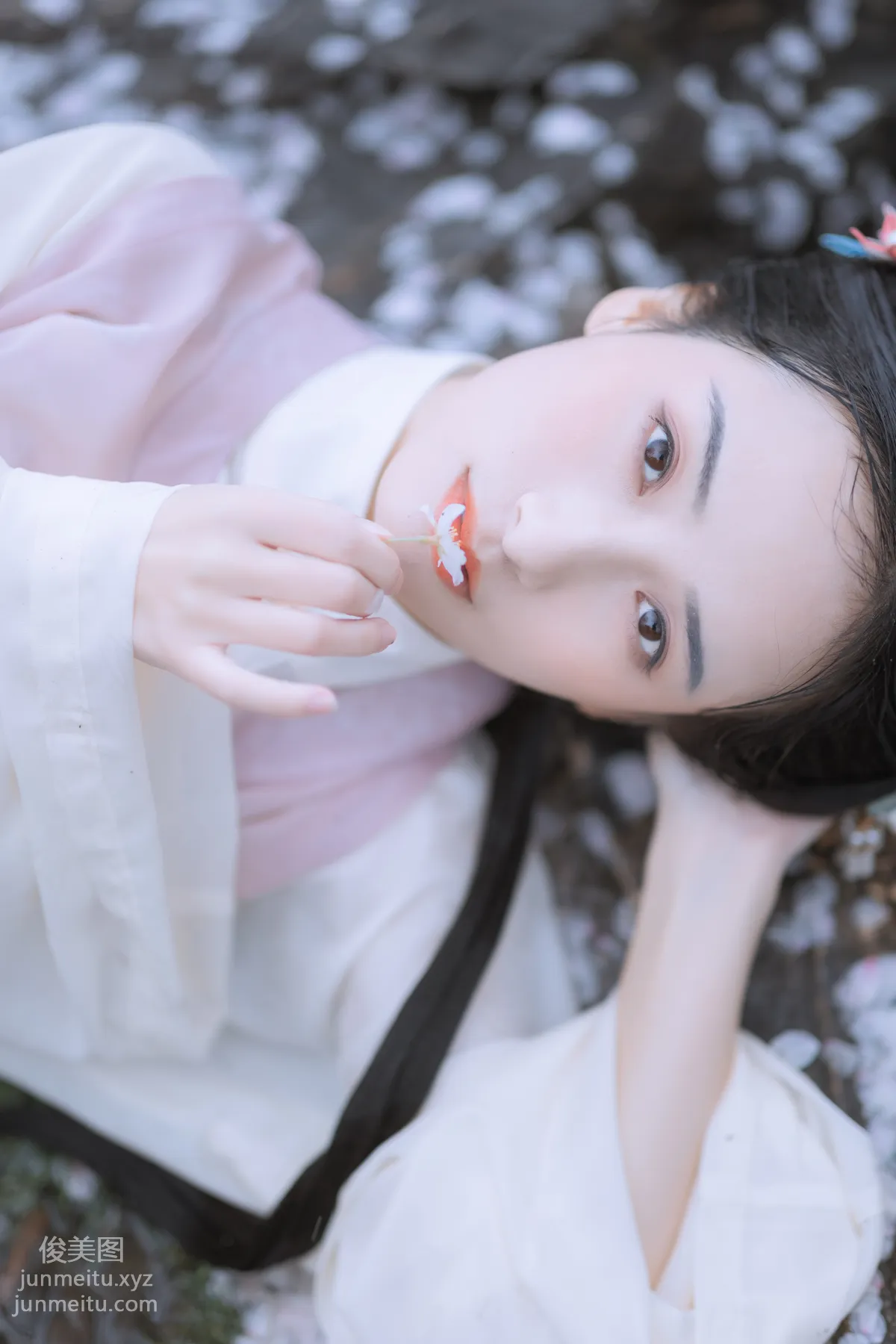 [YiTuYu] 2022.05.25 Rain Cherry Blossoms Mou Xiaoyao photo 27
