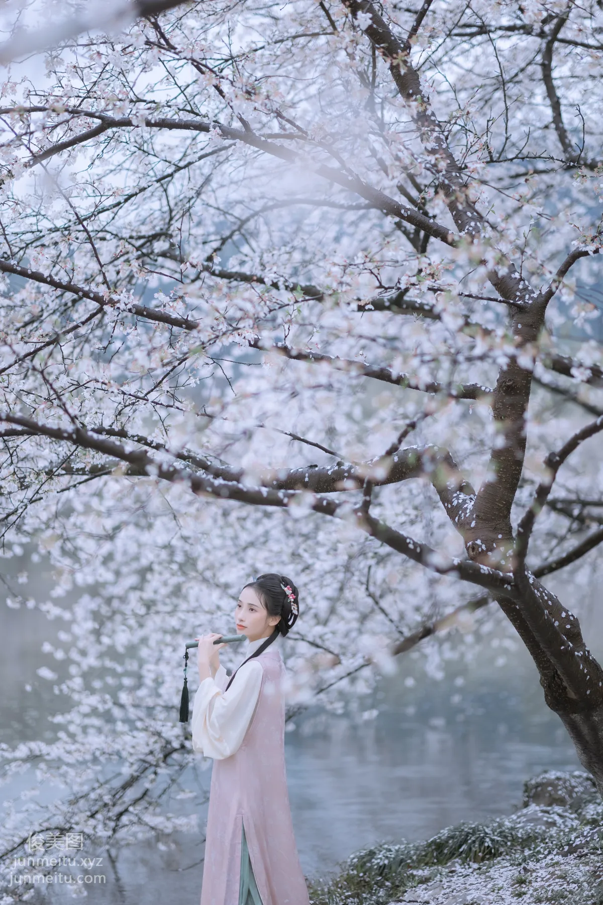 [YiTuYu] 2022.05.25 Rain Cherry Blossoms Mou Xiaoyao photo 35