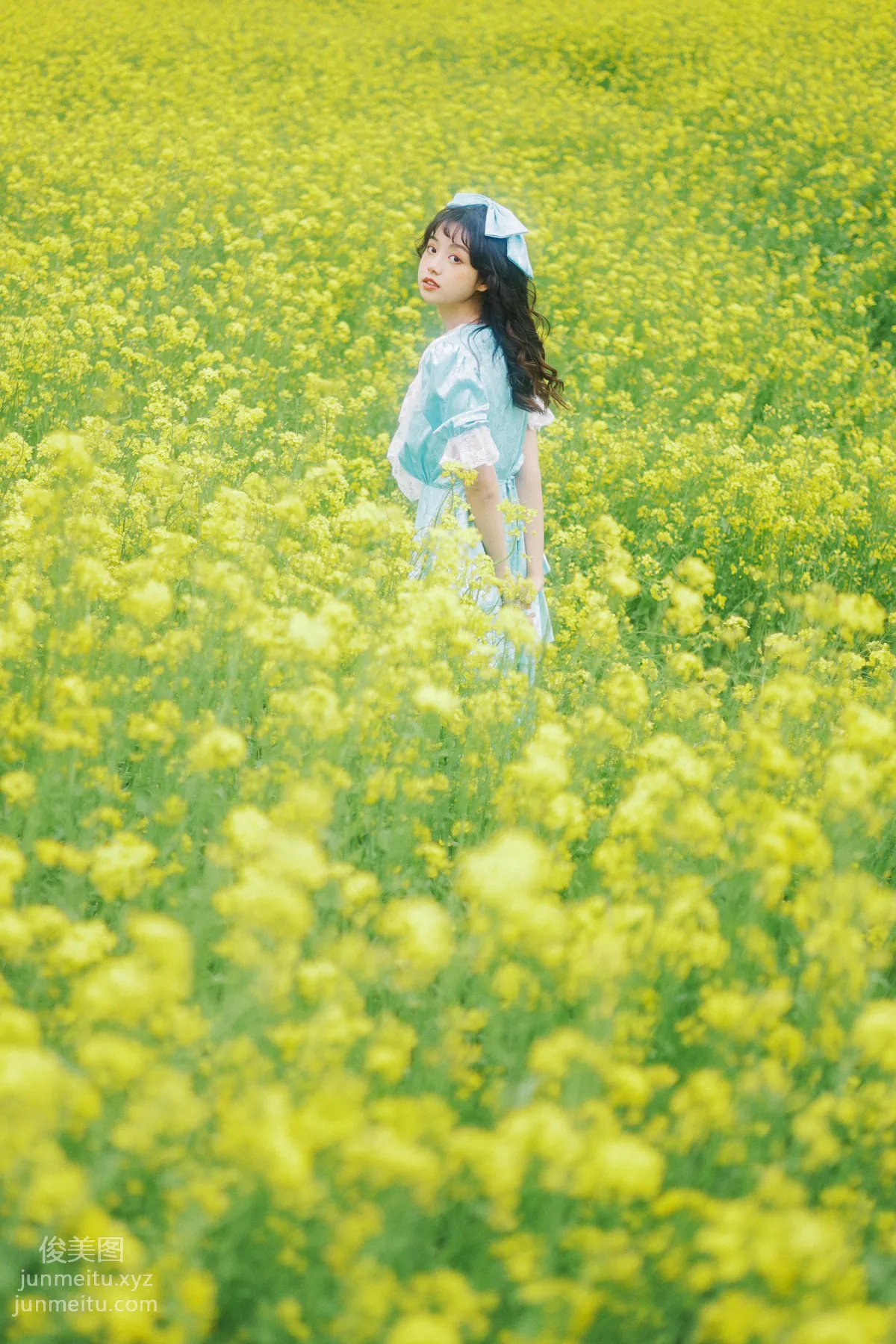 [YiTuYu] 2022.05.26 Yellow Flower Sea Qianqian photo 3