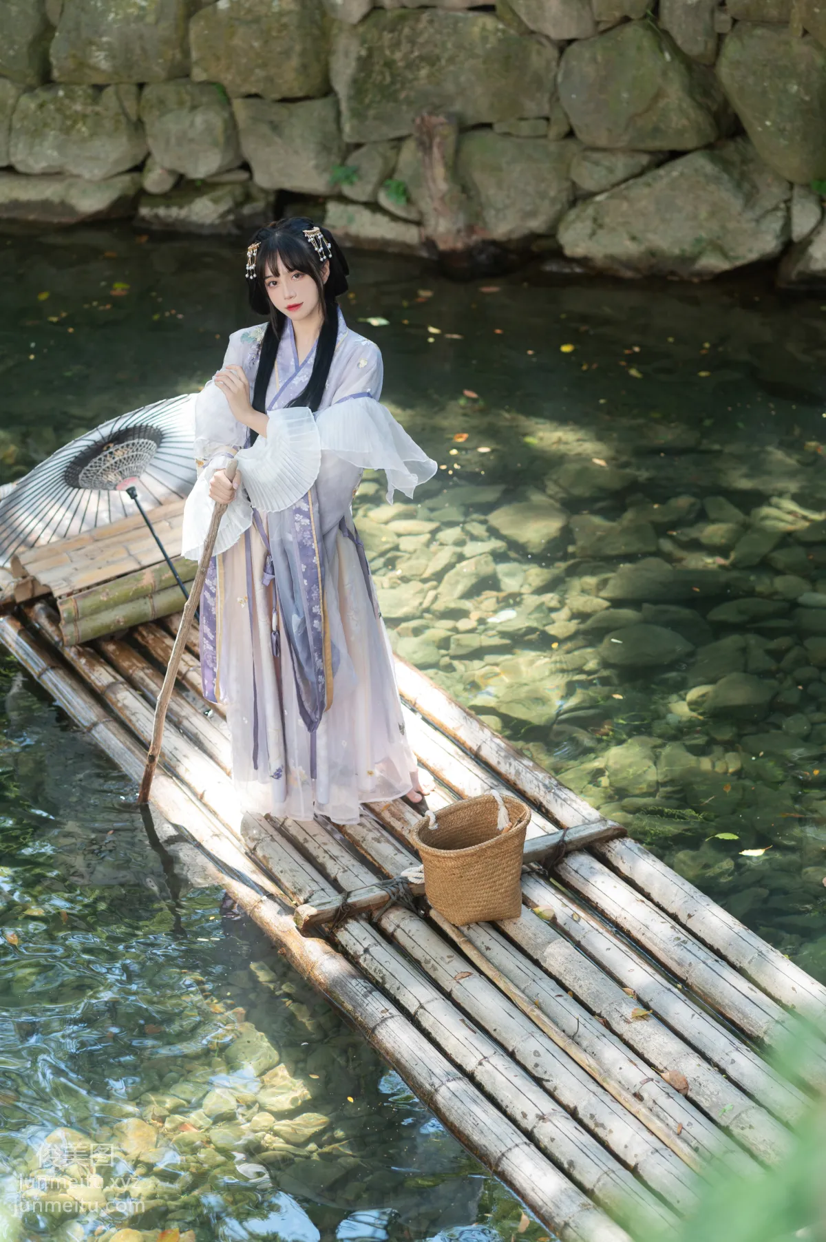 Er Jialiu: YiTuYu photo 3