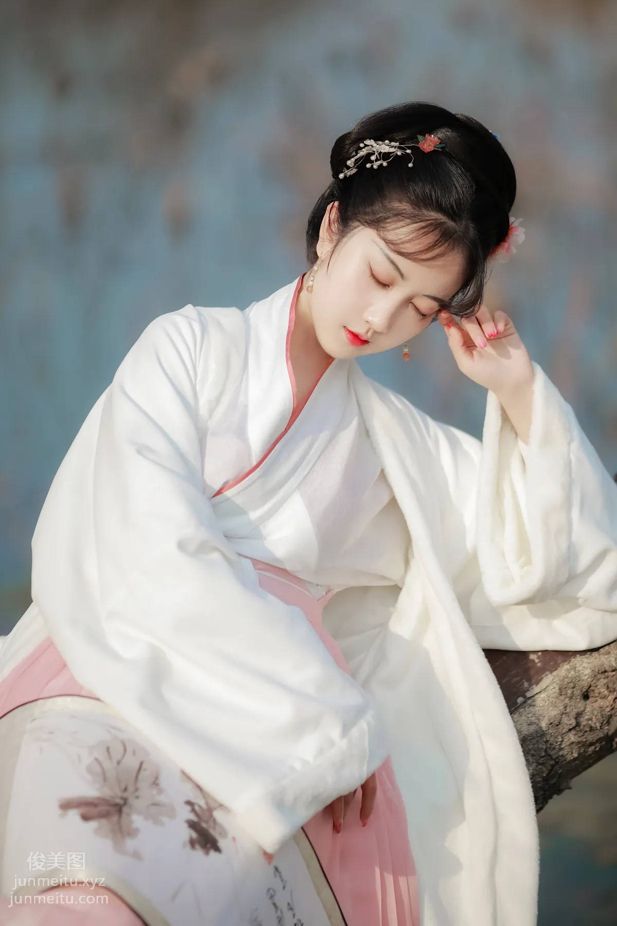 Ling Huayu: YiTuYu photo 6