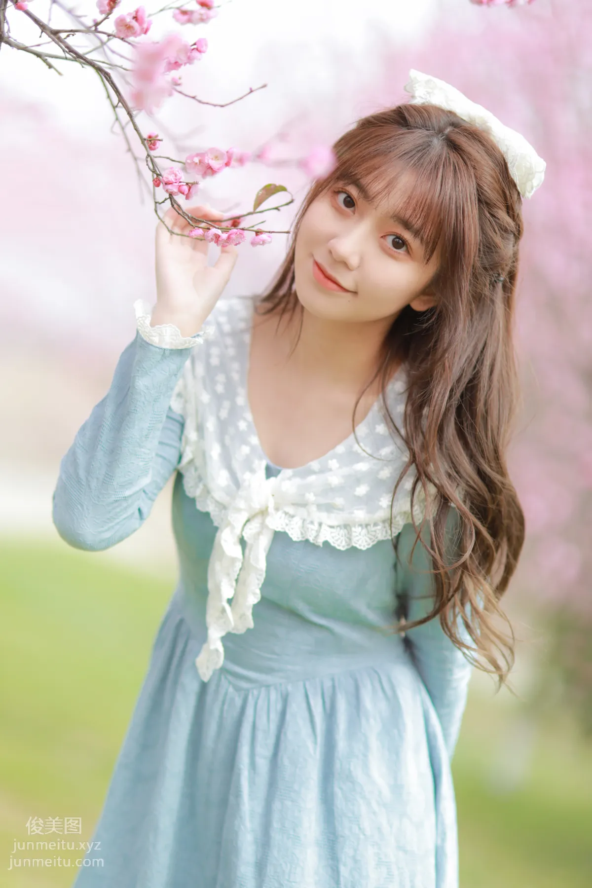 [YiTuYu] 2022.05.28 Flowers Bloom on the Path Xiao Linchuan photo 13