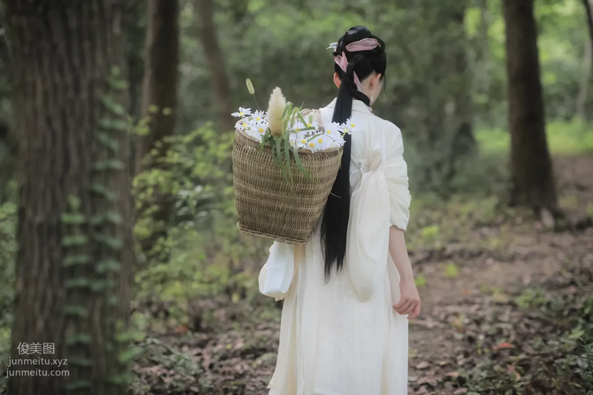 [YiTuYu] 2022.05.29 Herb-Gathering Female Doctor Jing Yuan photo 5