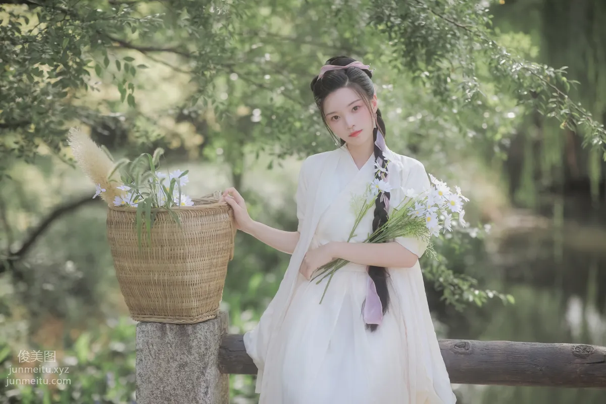 [YiTuYu] 2022.05.29 Herb-Gathering Female Doctor Jing Yuan photo 6