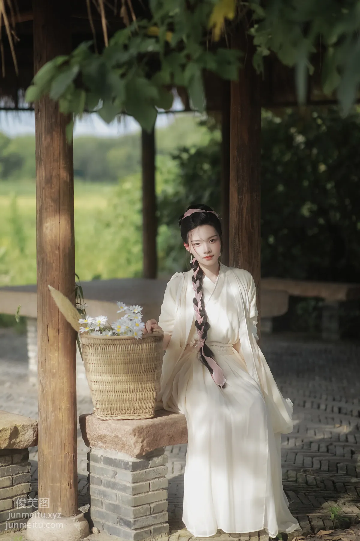 [YiTuYu] 2022.05.29 Herb-Gathering Female Doctor Jing Yuan photo 8
