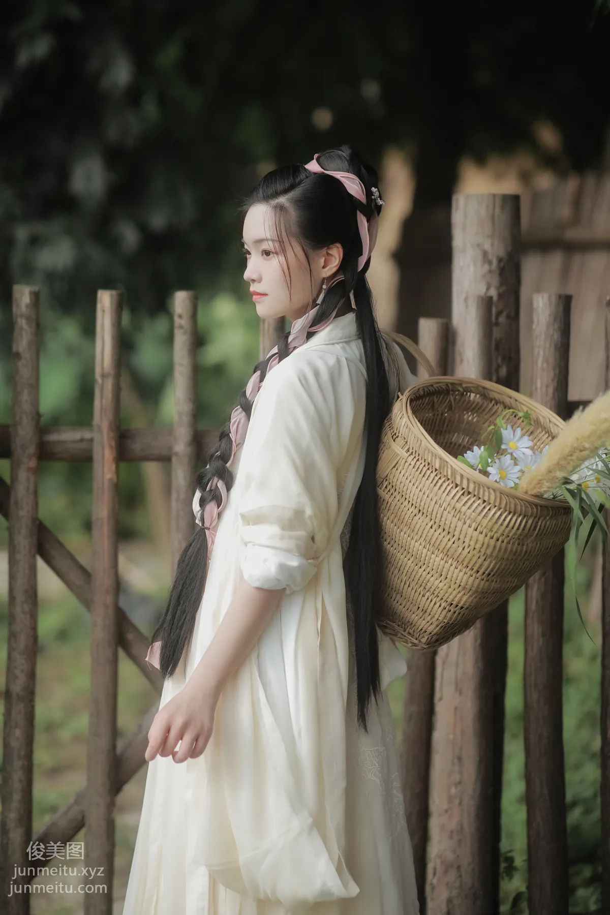 [YiTuYu] 2022.05.29 Herb-Gathering Female Doctor Jing Yuan photo 14