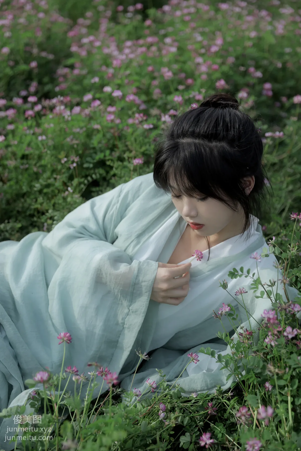 [YiTuYu] 2022.05.31 Leaping into the Chinese Milk Vetch Nie Shisan photo 11