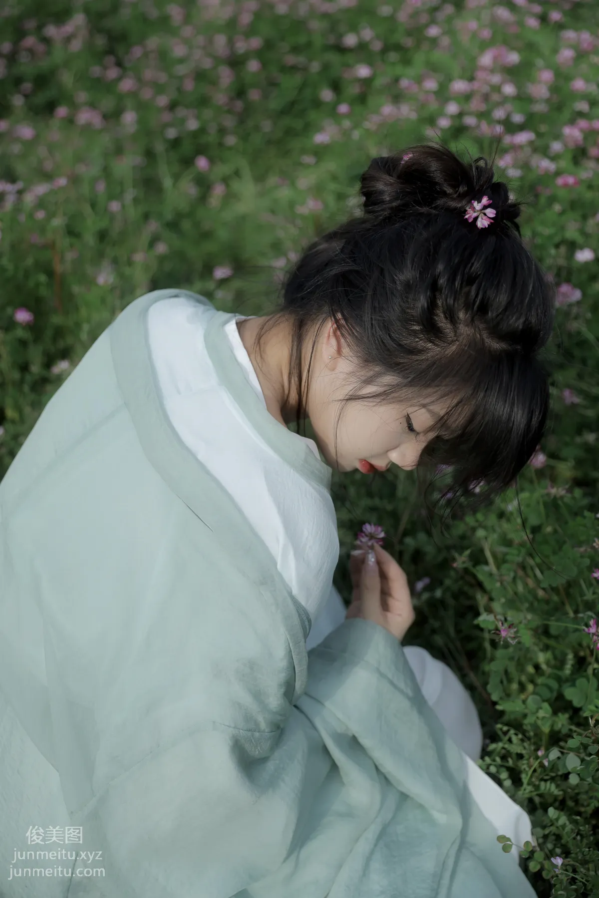 [YiTuYu] 2022.05.31 Leaping into the Chinese Milk Vetch Nie Shisan photo 14