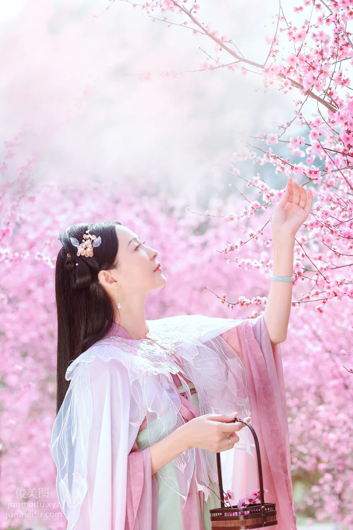 Lian: YiTuYu photo 33