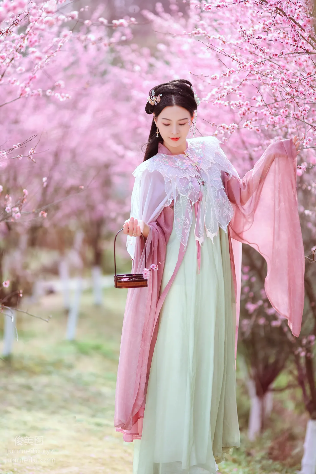 Lian: YiTuYu photo 35