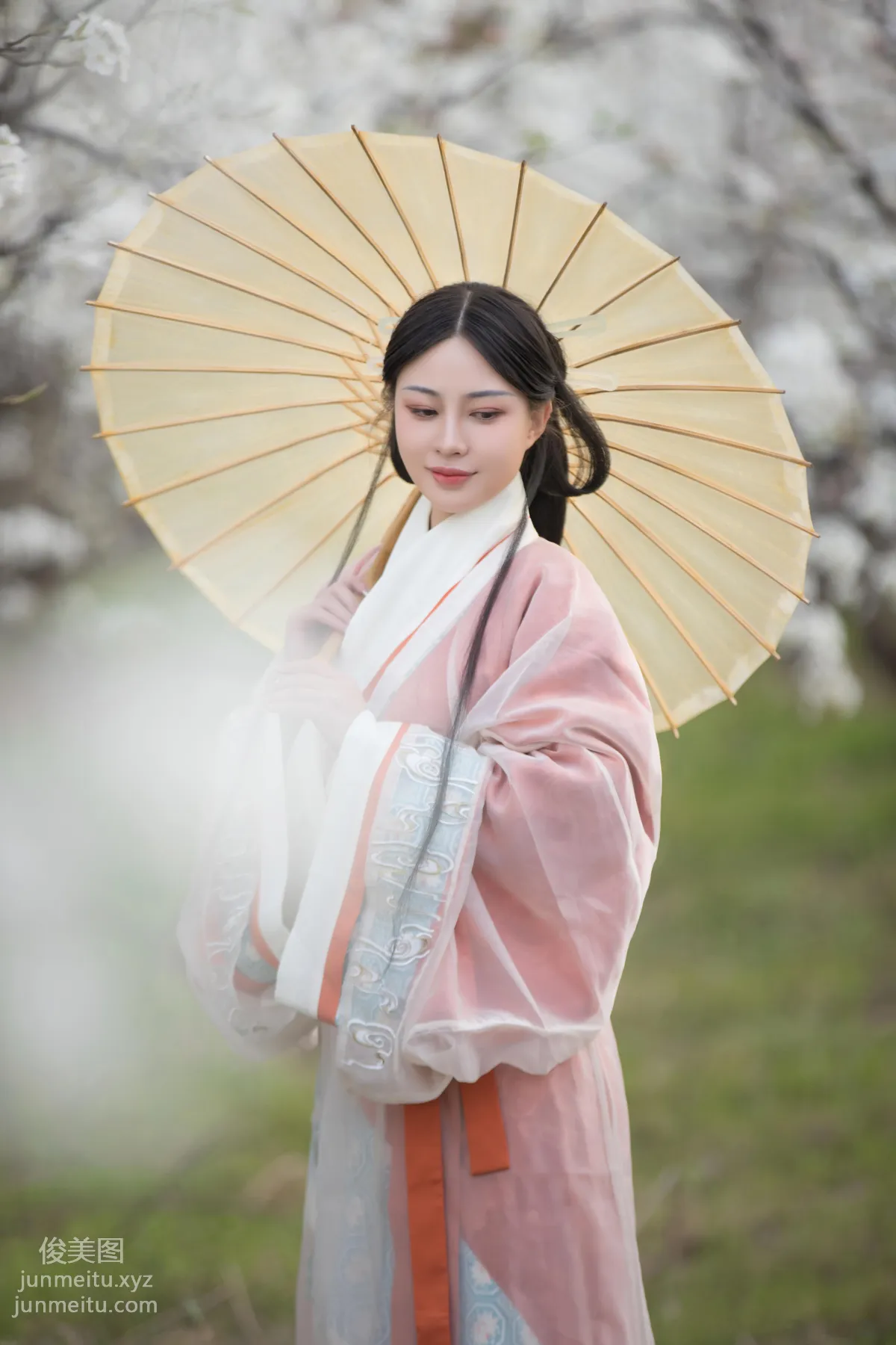 Lu Ge: YiTuYu photo 3