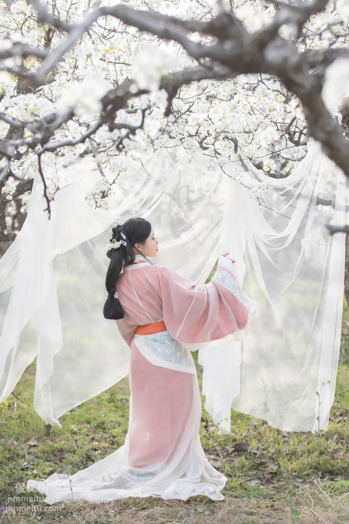 Lu Ge: YiTuYu photo 15