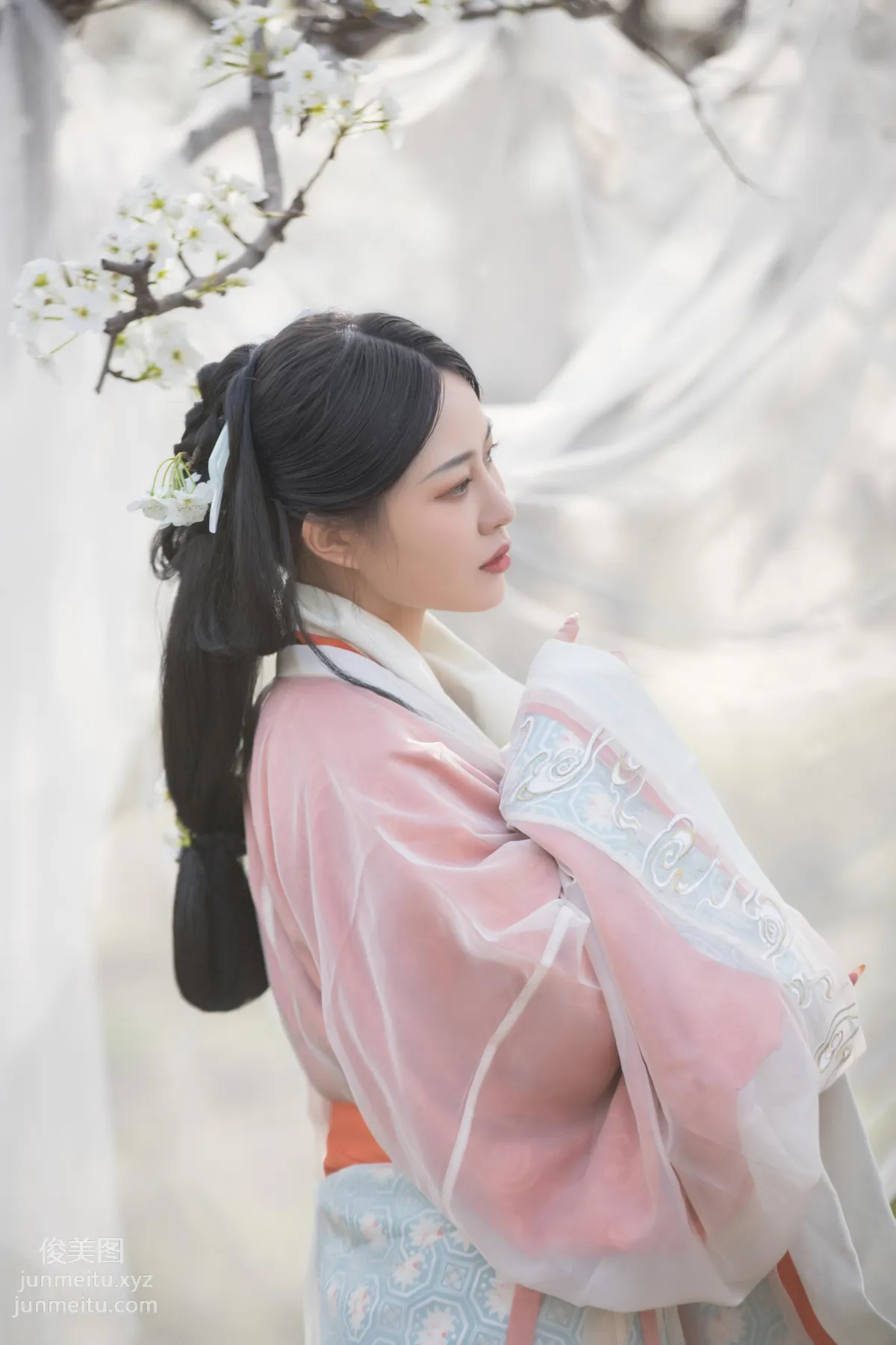 Lu Ge: YiTuYu photo 16