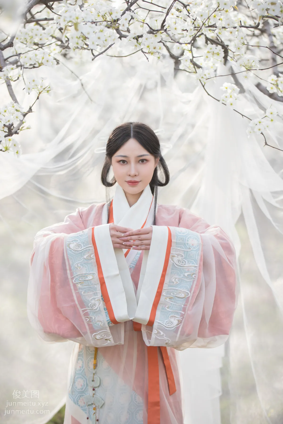 Lu Ge: YiTuYu photo 17