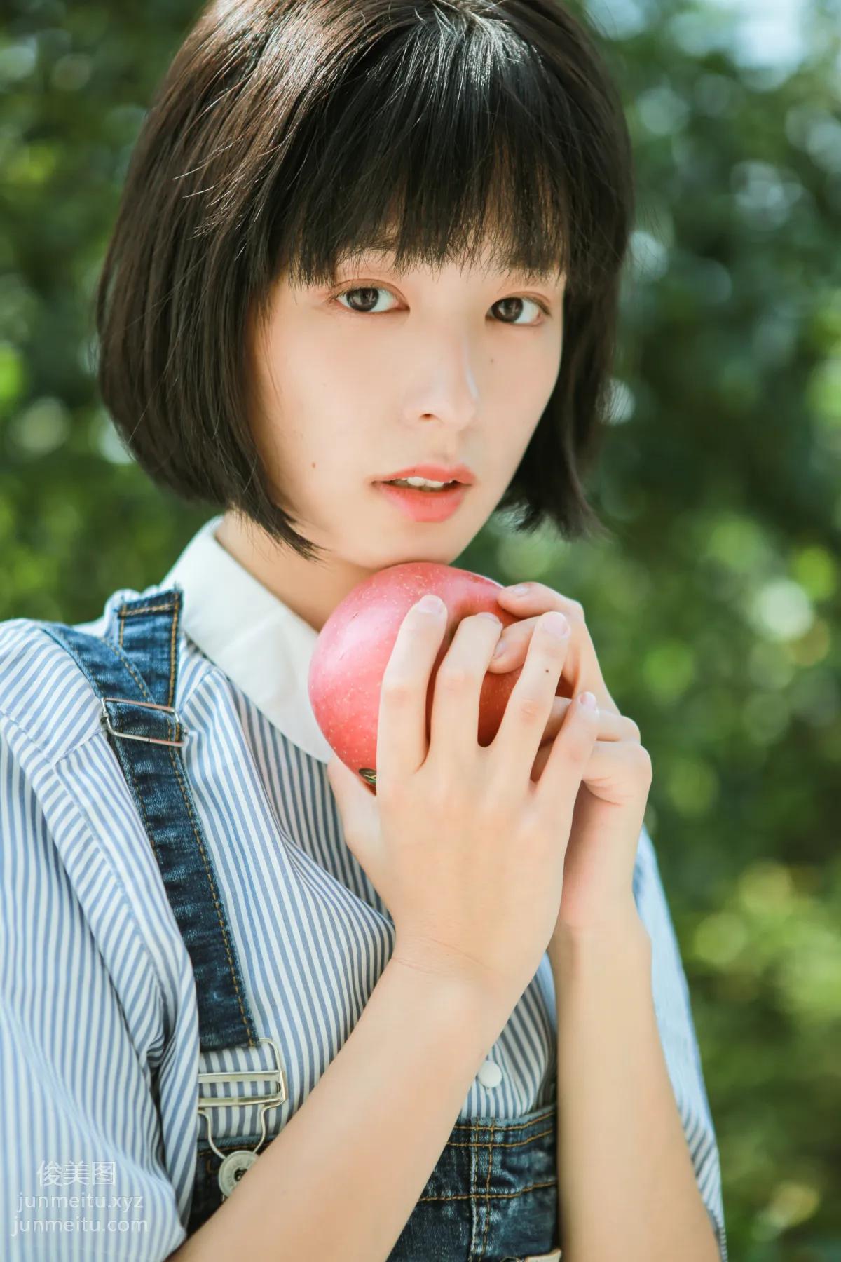 [YiTuYu] 2022.06.02 Go Embrace a Summer Breeze Wan Nianqing photo 18