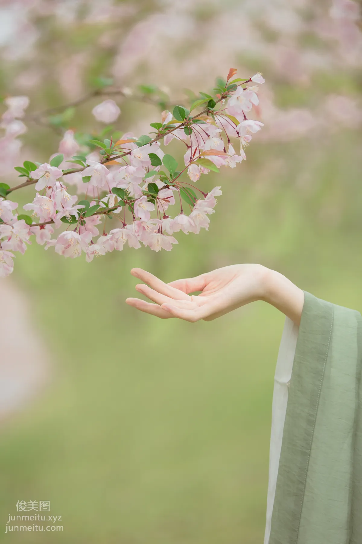 [YiTuYu] 2022.06.06 Mountains and Rivers Have Clear Sounds Wangyun Hanhan photo 14