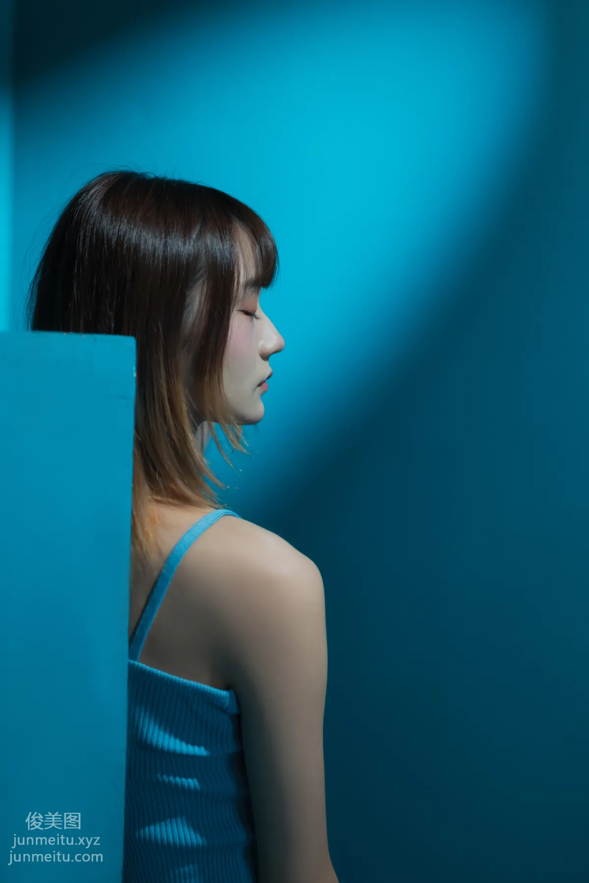 [YiTuYu] 2022.06.08 Depressed Blue Room, Tuzi Zzz Buchi Huluo Bo photo 8