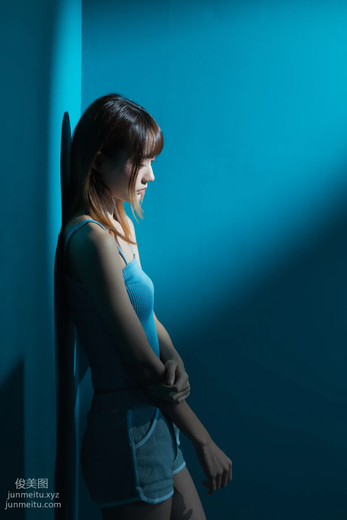 [YiTuYu] 2022.06.08 Depressed Blue Room, Tuzi Zzz Buchi Huluo Bo photo 9