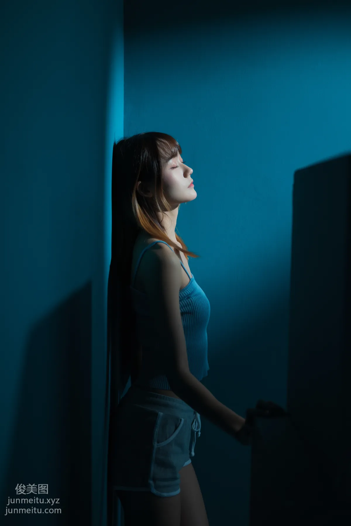 [YiTuYu] 2022.06.08 Depressed Blue Room, Tuzi Zzz Buchi Huluo Bo photo 11