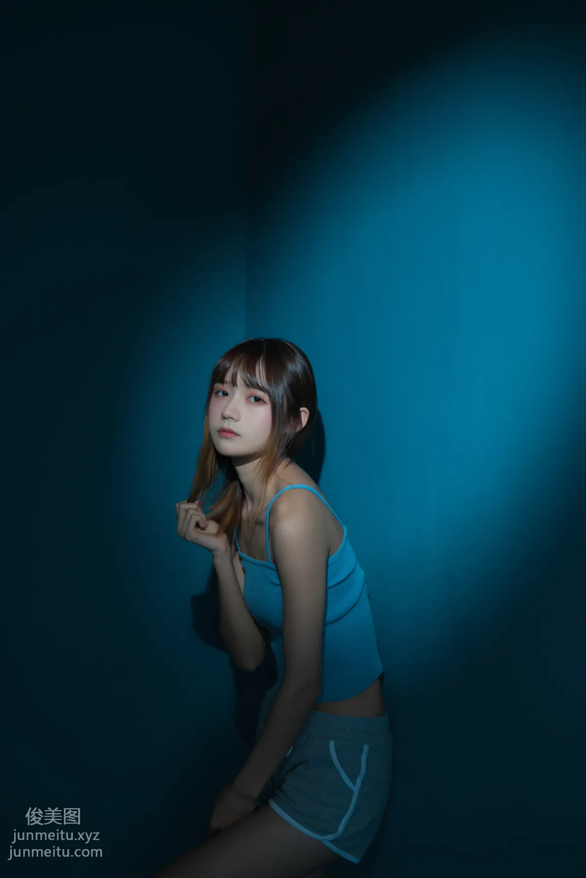 [YiTuYu] 2022.06.08 Depressed Blue Room, Tuzi Zzz Buchi Huluo Bo photo 17