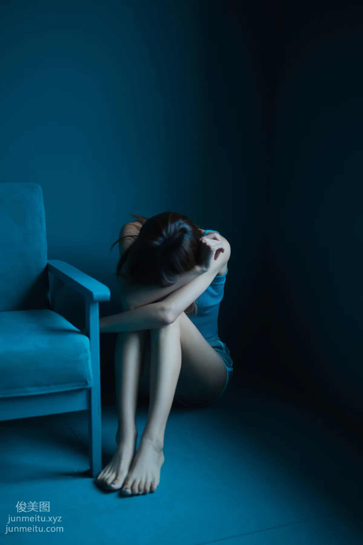 [YiTuYu] 2022.06.08 Depressed Blue Room, Tuzi Zzz Buchi Huluo Bo photo 20