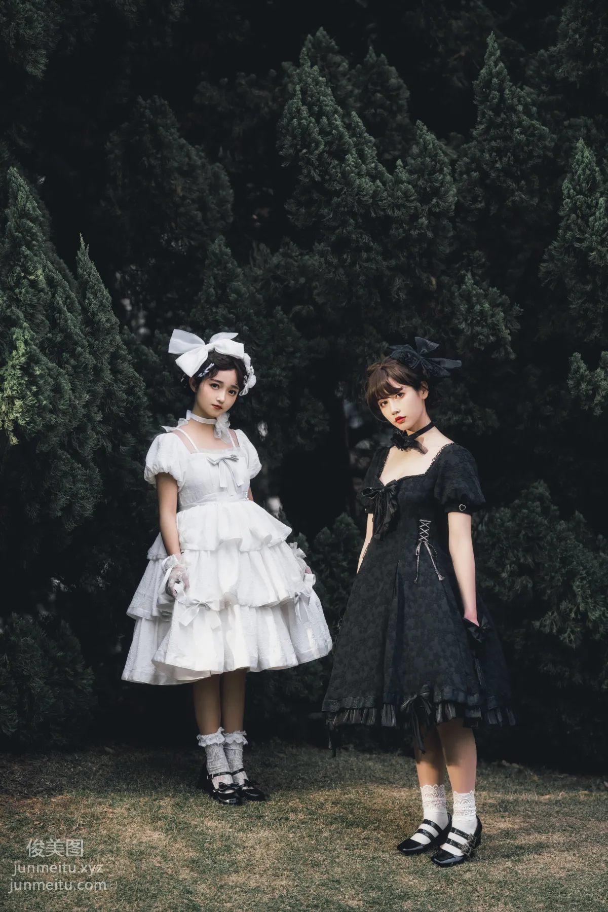 [YiTuYu] 2022.06.08 Black and White Twins, Guanguan Zhizhu w photo 10