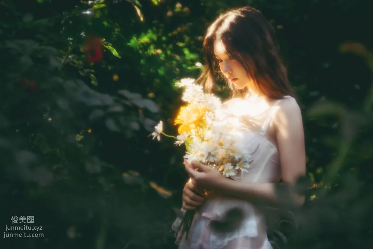 [YiTuYu] 2022.06.11 Light, Nai Wenwen photo 9