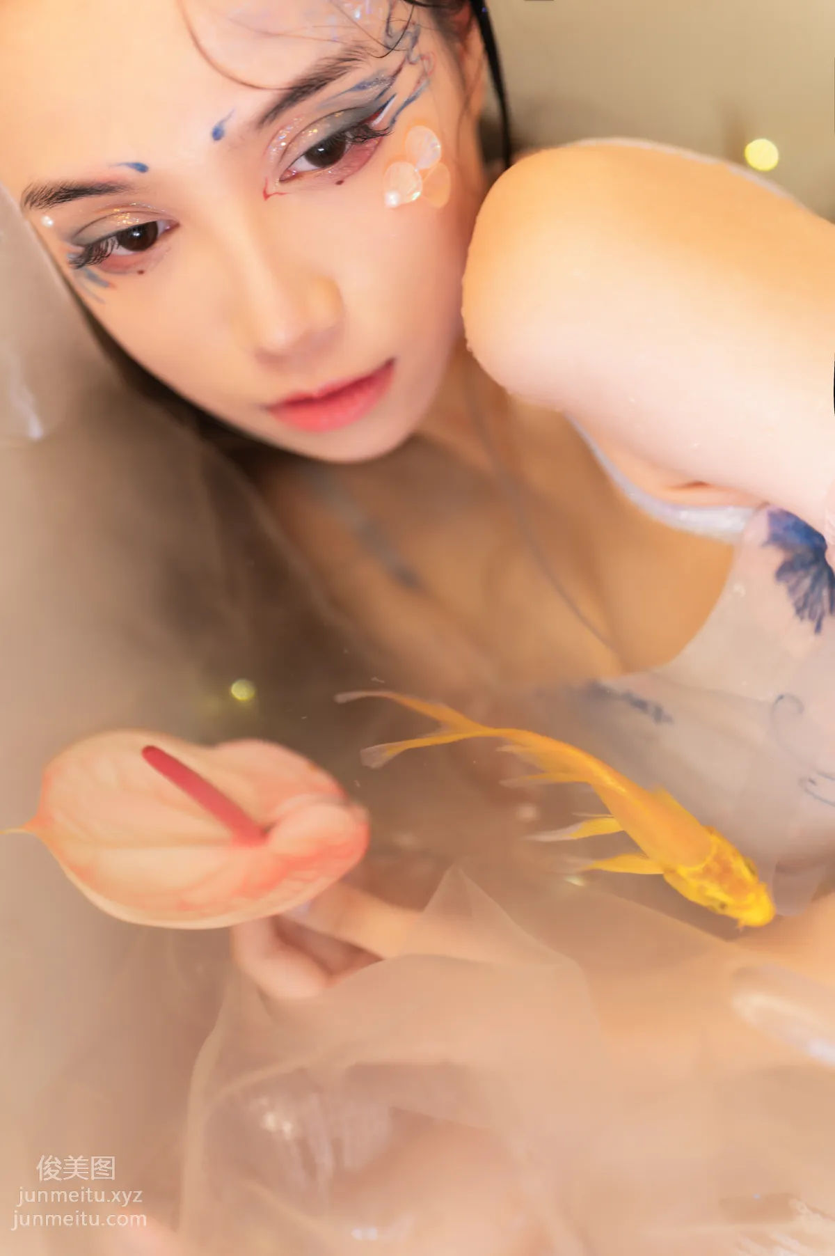 Er Jialiu: YiTuYu photo 27