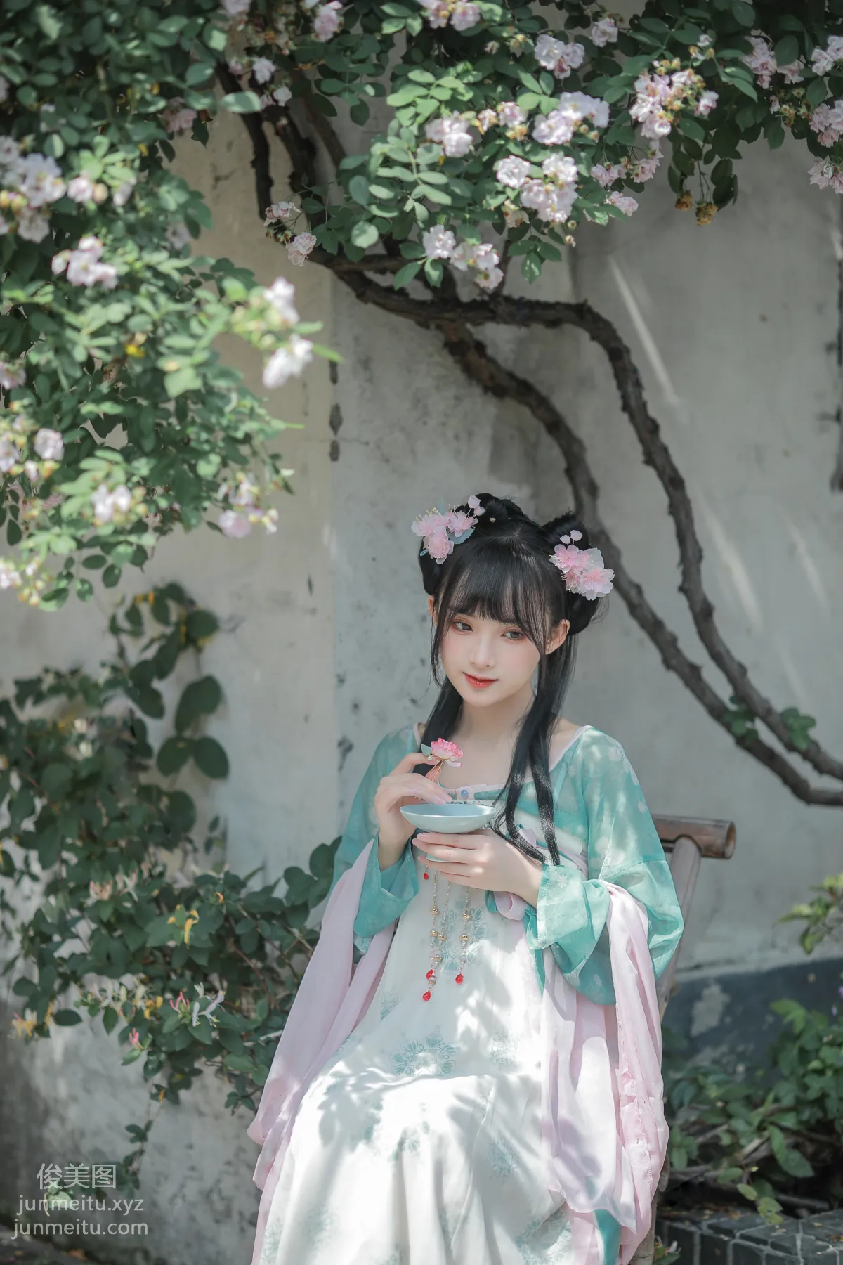 [YiTuYu] 2022.06.14 Lotus Opens Gradually as Roses Fall, Lilizai w photo 5