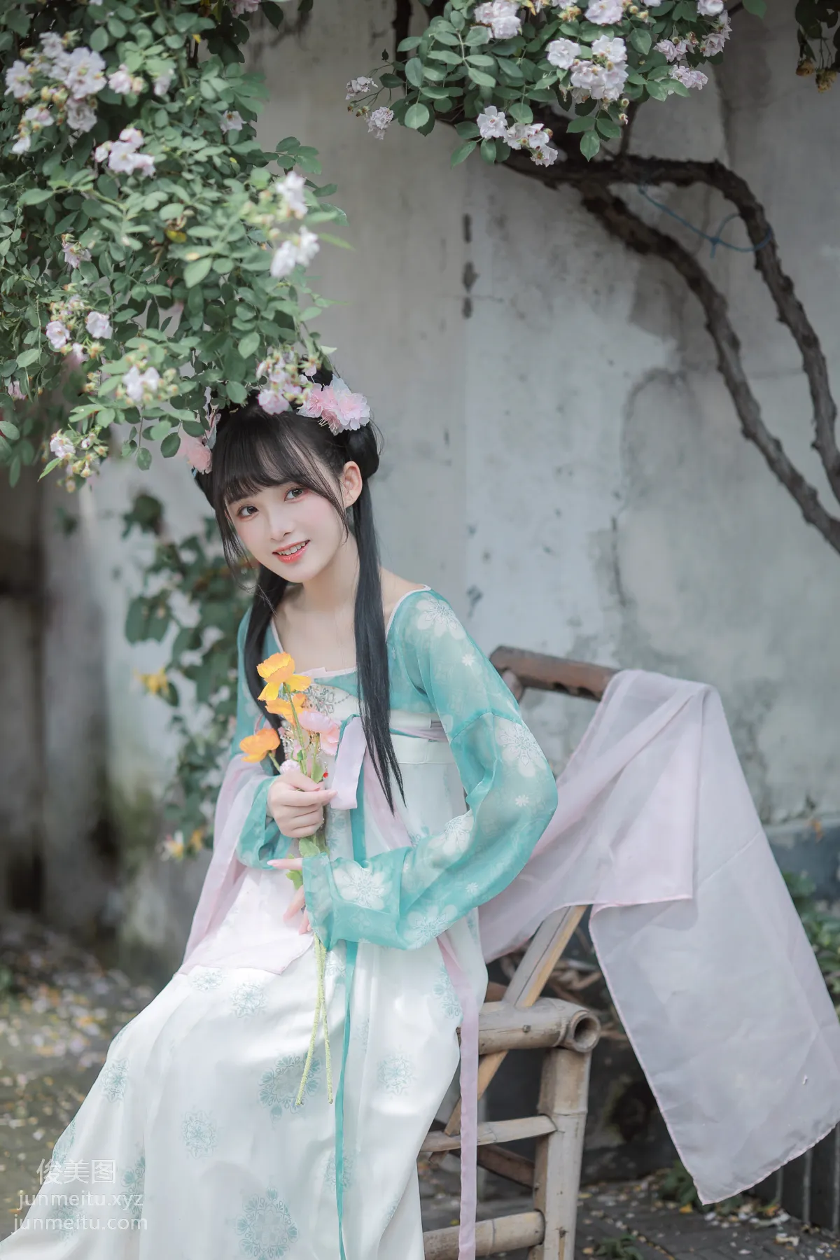 [YiTuYu] 2022.06.14 Lotus Opens Gradually as Roses Fall, Lilizai w photo 7