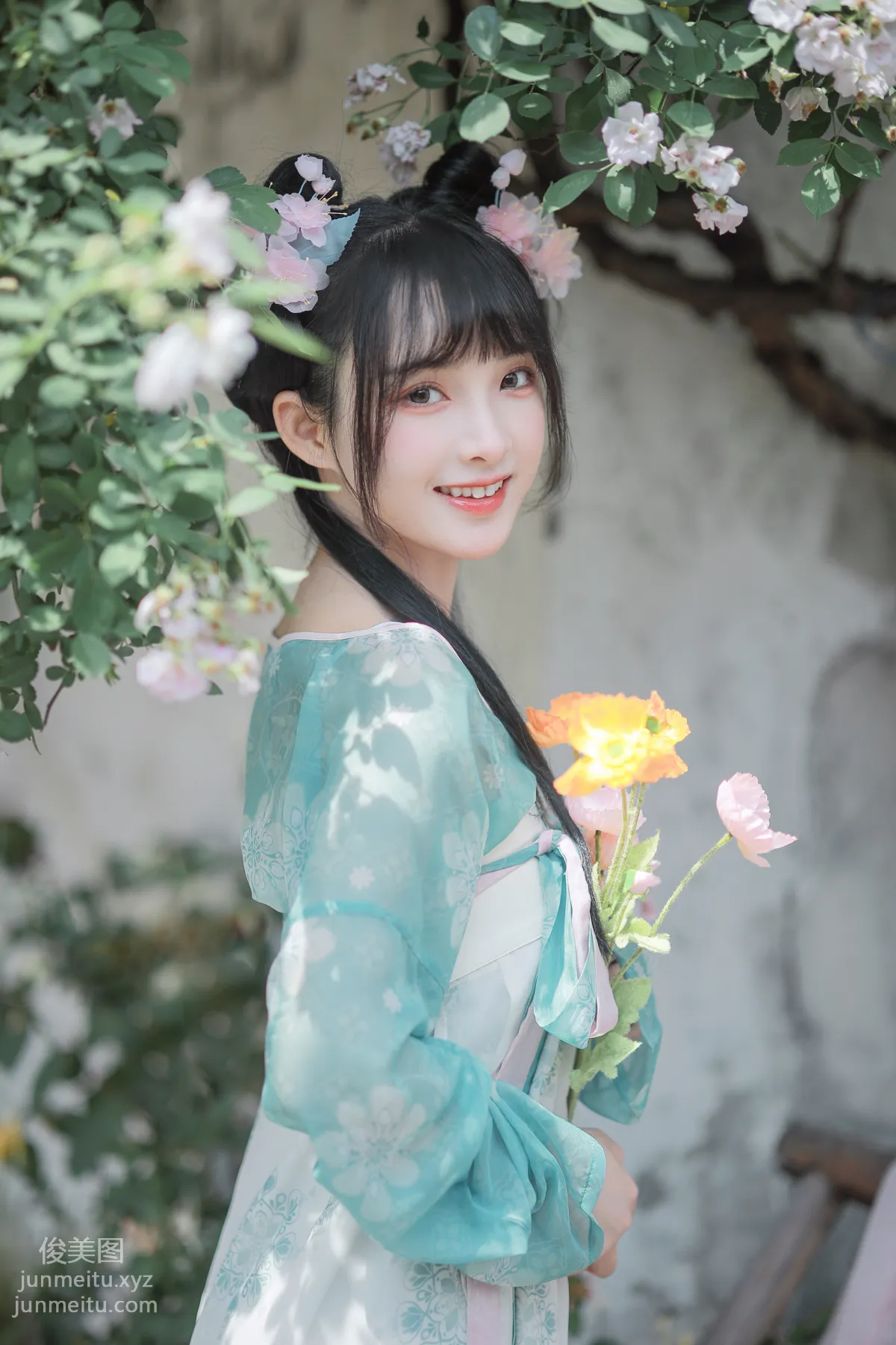 [YiTuYu] 2022.06.14 Lotus Opens Gradually as Roses Fall, Lilizai w photo 11