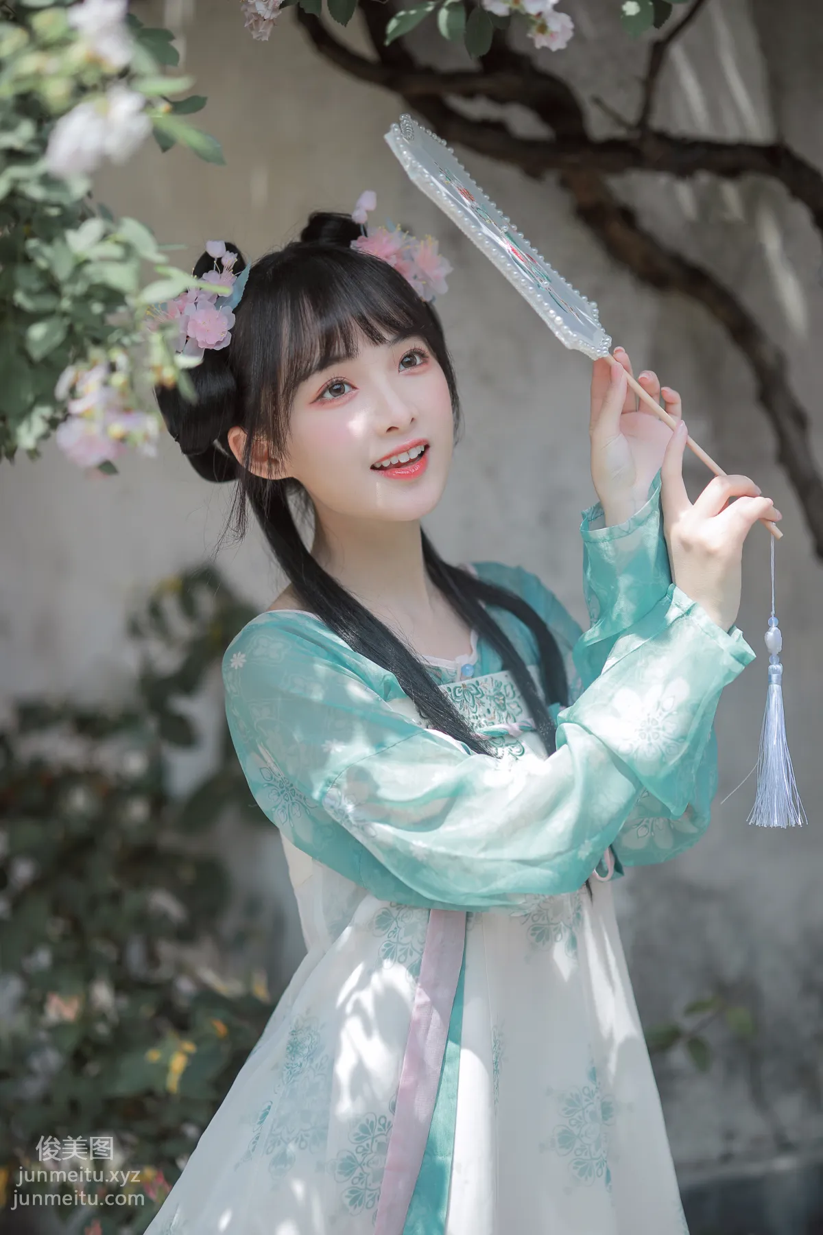 [YiTuYu] 2022.06.14 Lotus Opens Gradually as Roses Fall, Lilizai w photo 15