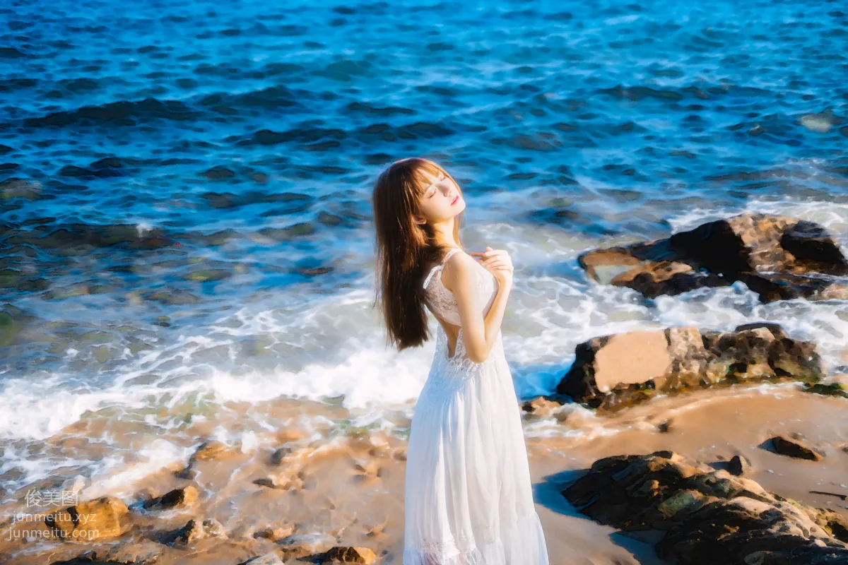 [YiTuYu] 2022.06.16 She Turns and Walks Toward the Sea Xiaoxiaozhi w photo 24