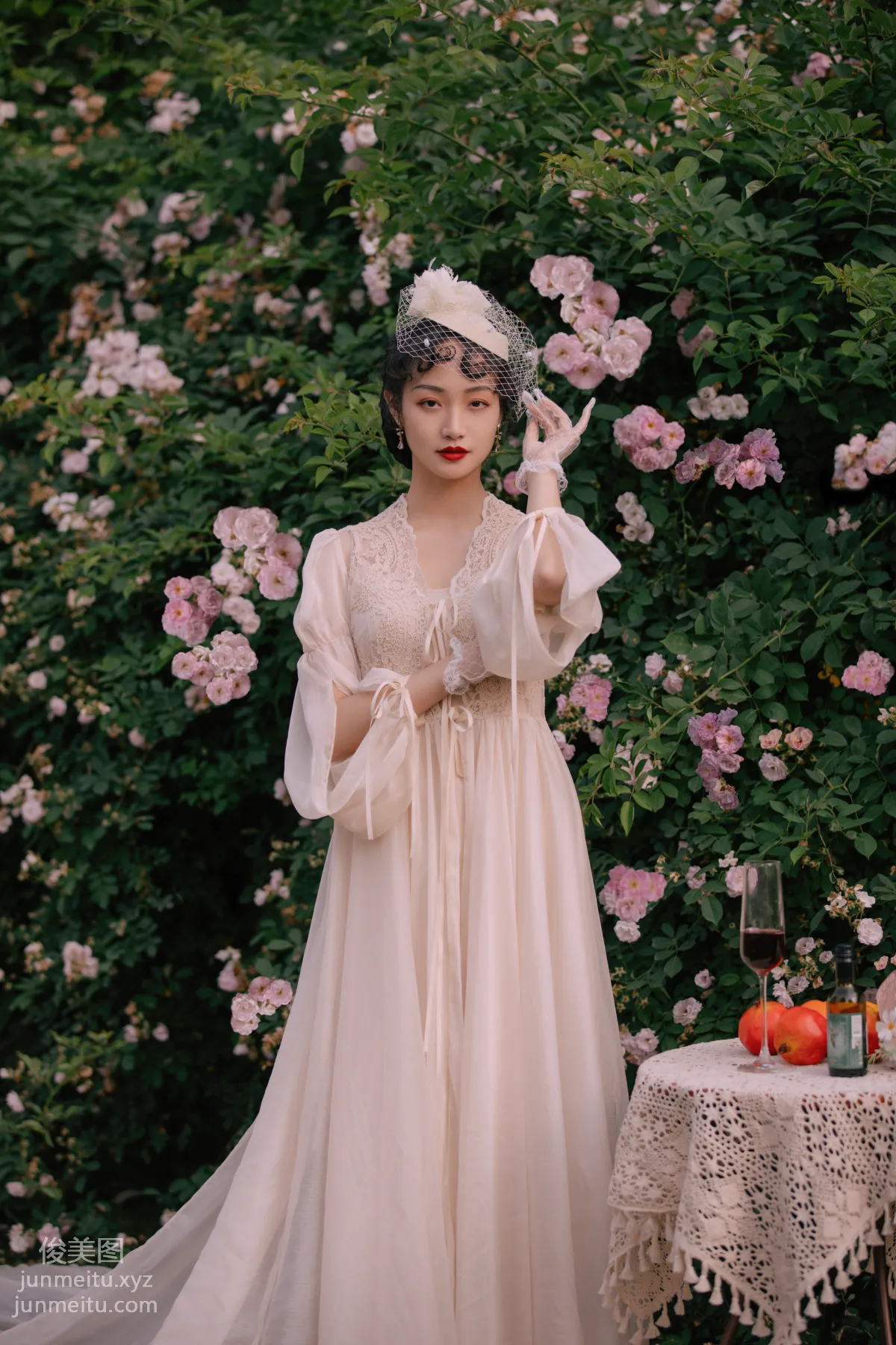 Ling Zixi: YiTuYu photo 3