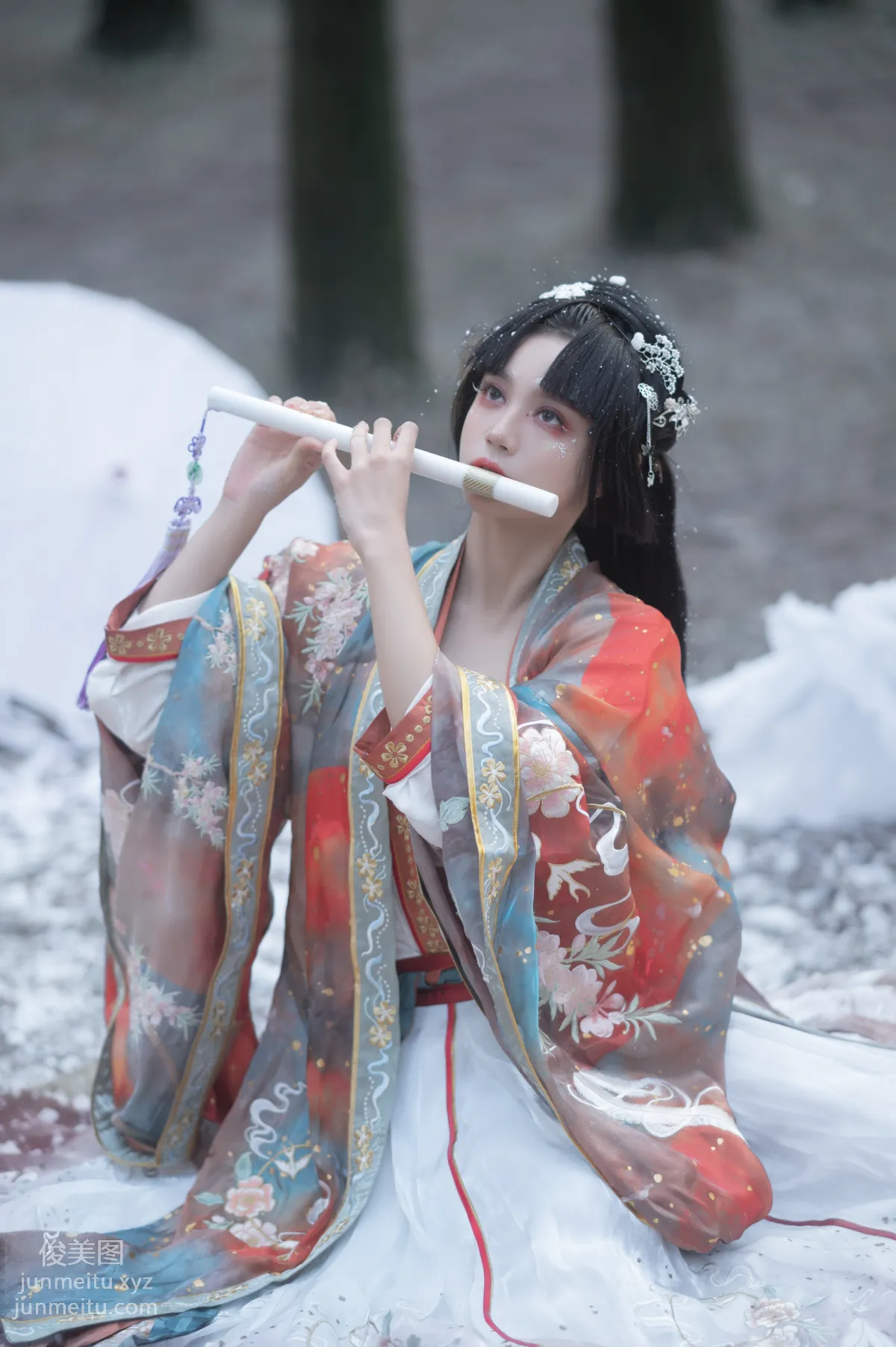 Er Jialiu: YiTuYu photo 4