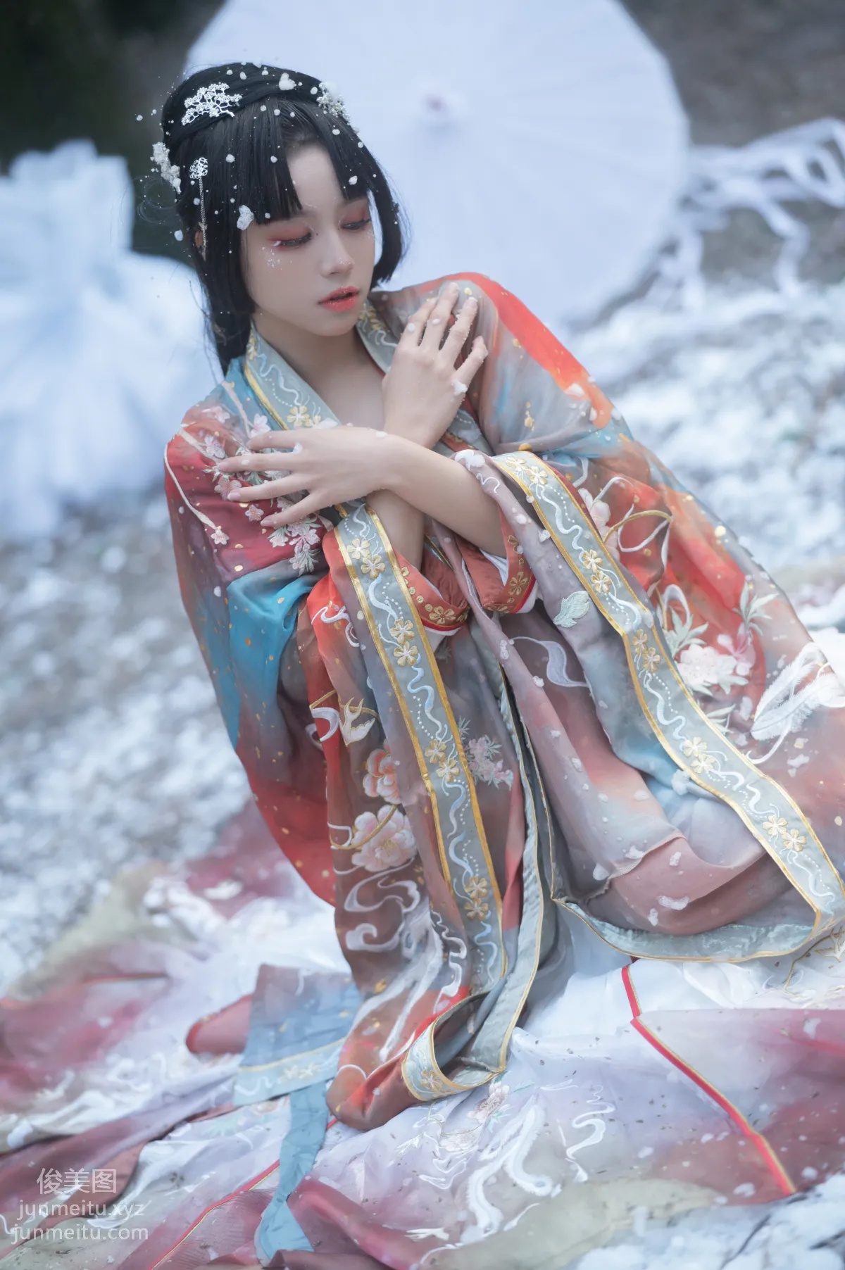 Er Jialiu: YiTuYu photo 21