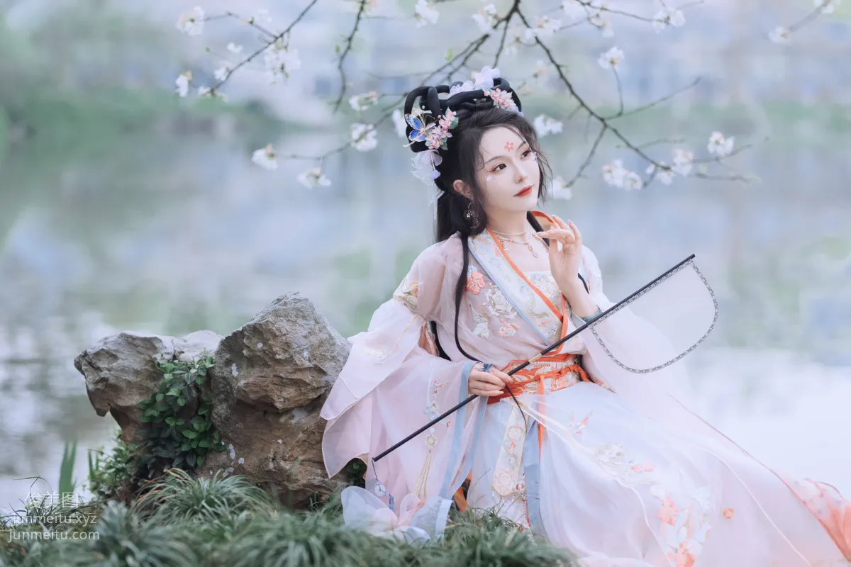 Lulu haley: YiTuYu photo 10