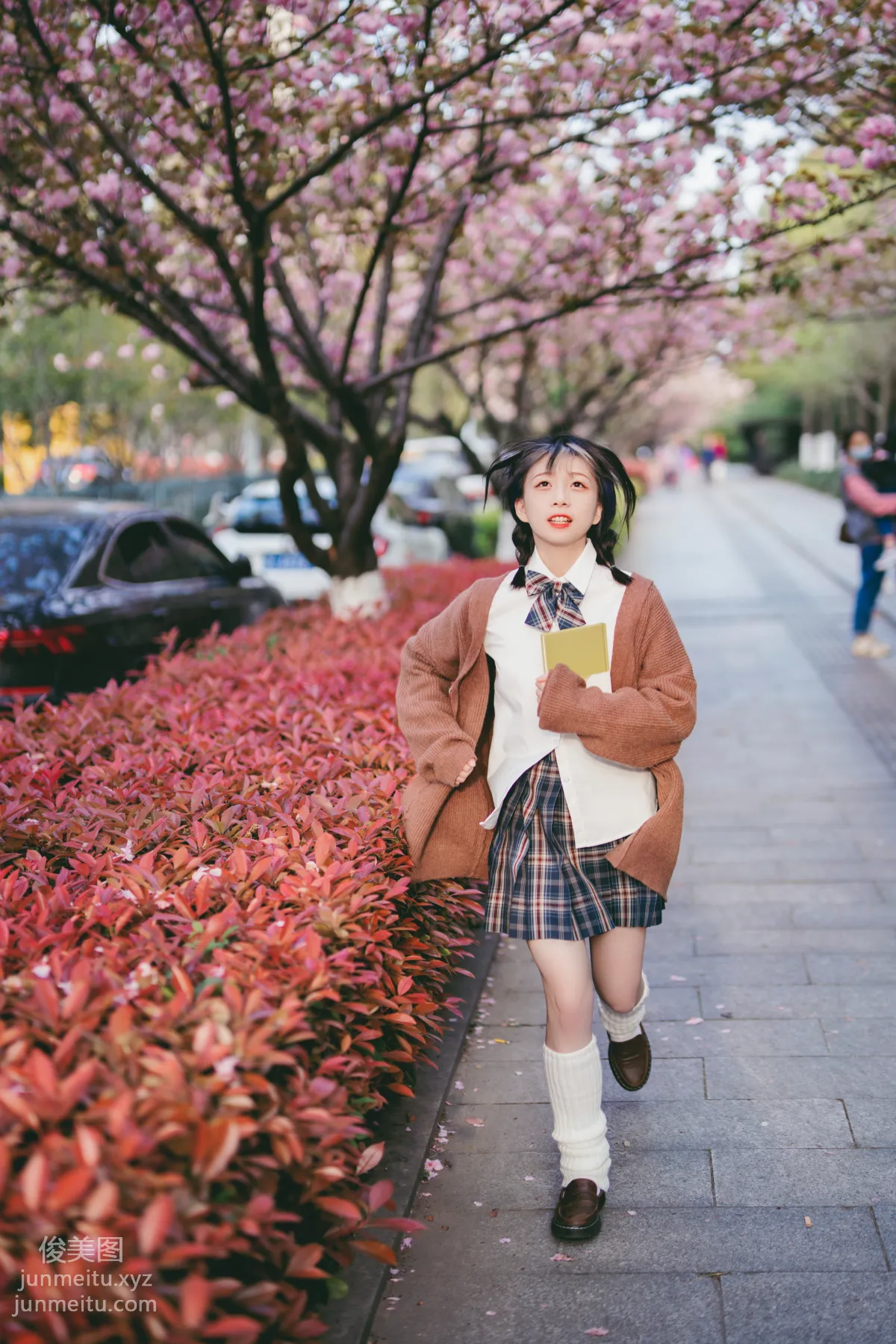 [YiTuYu] 2022.06.24 Want to Blow the Spring Breeze with You in April Qingqing Qinjiu photo 11