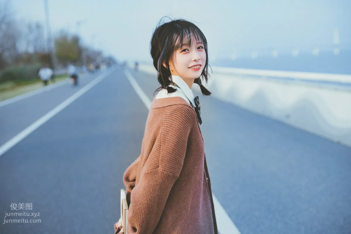 [YiTuYu] 2022.06.24 Want to Blow the Spring Breeze with You in April Qingqing Qinjiu photo 17