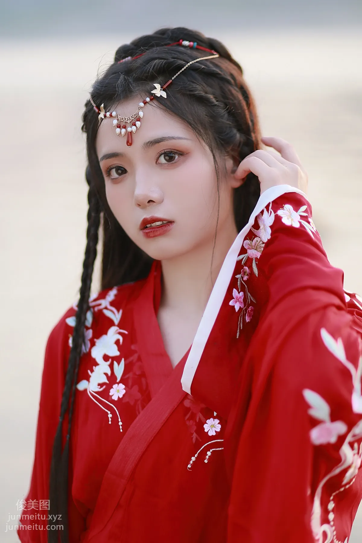 Yi Yue: YiTuYu photo 3
