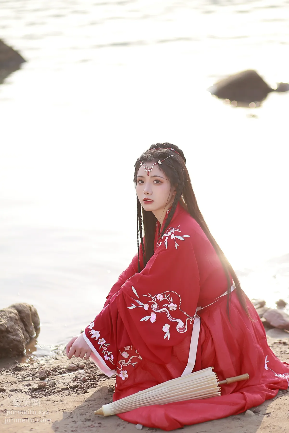Yi Yue: YiTuYu photo 15