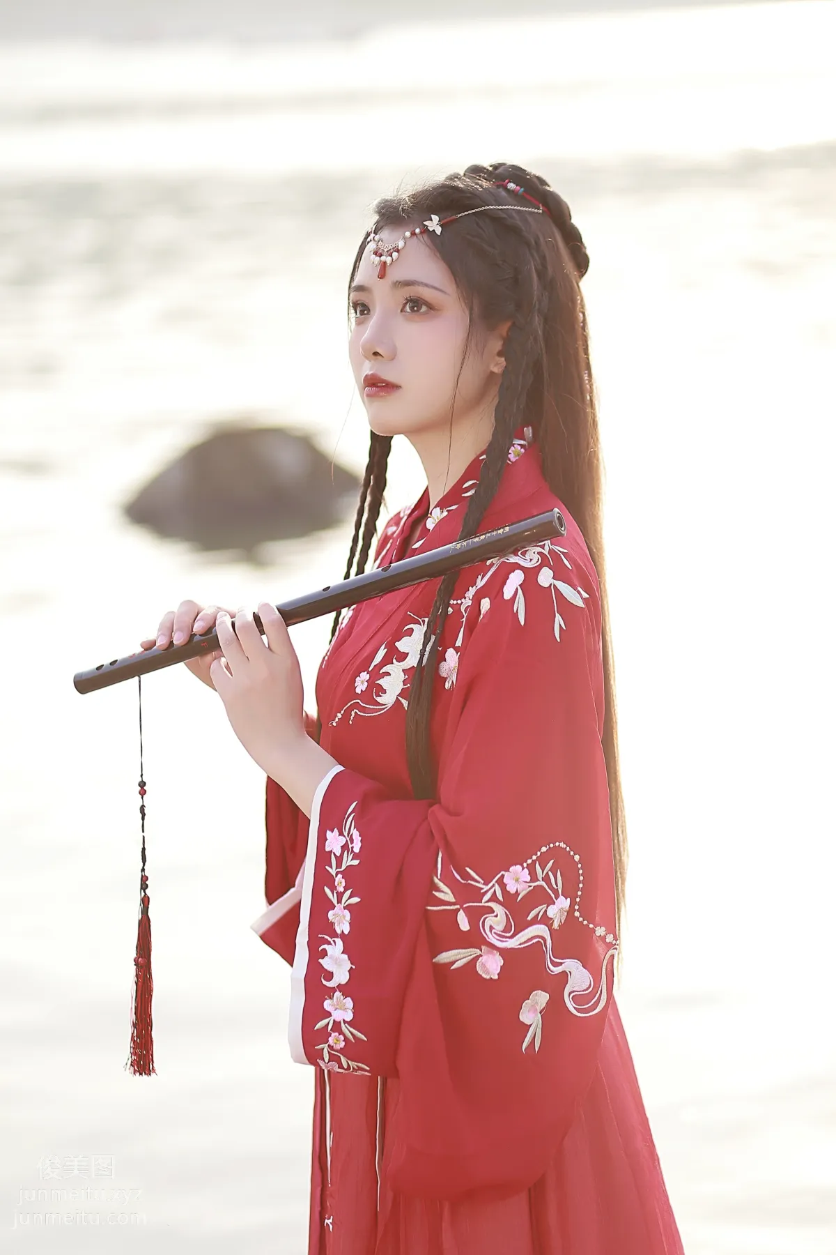Yi Yue: YiTuYu photo 19