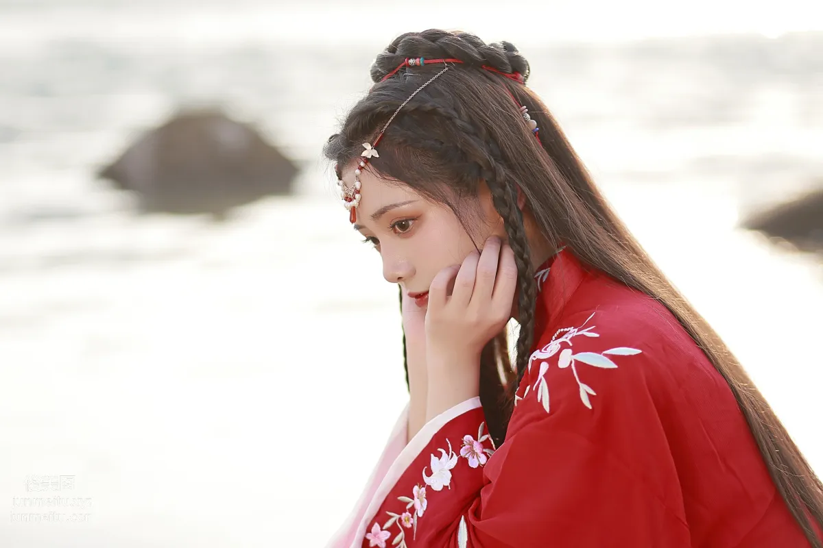 Yi Yue: YiTuYu photo 36