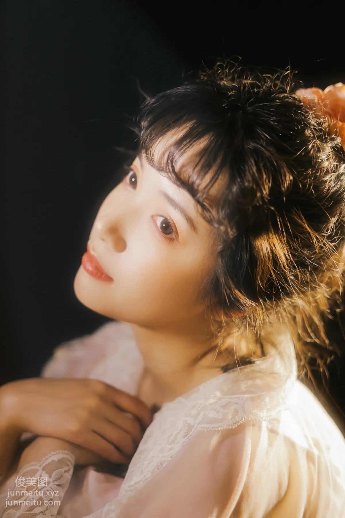 [YiTuYu] 2022.07.03 Light Falls on Your Face, Yizhi Ameng Zai photo 11
