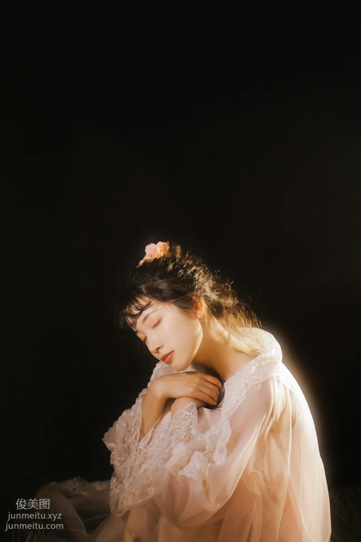 [YiTuYu] 2022.07.03 Light Falls on Your Face, Yizhi Ameng Zai photo 24